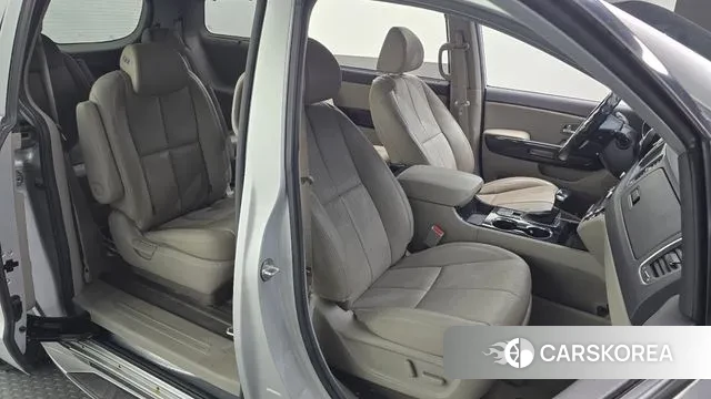 Kia The New Carnival 2018 Серебряный из Кореи, фото 3