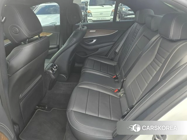 Mercedes-Benz E-Class W213 2021 Белый из Кореи, фото 3