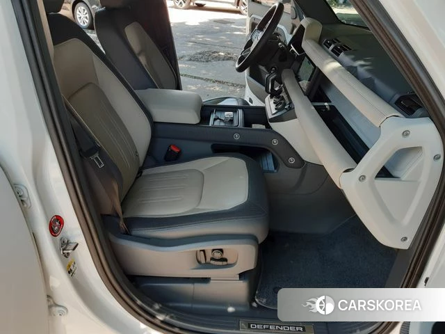 Land Rover Defender (L663) 2021 Белый из Кореи, фото 3