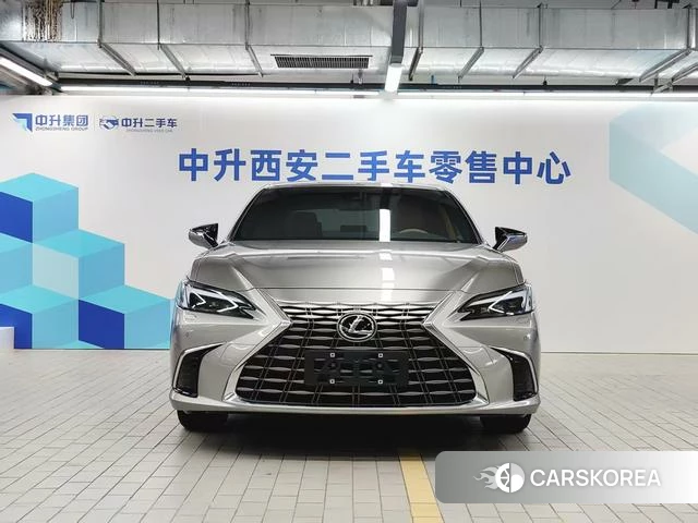 Lexus ES 2025 Шампань из Китая, фото 3