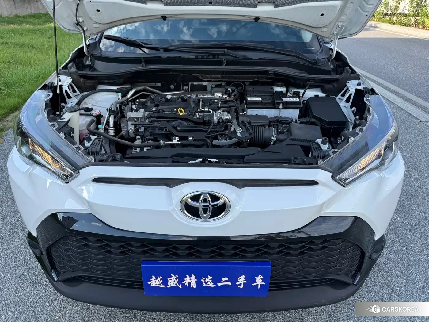 Toyota Frontlander 2024 Белый из Китая, фото 3