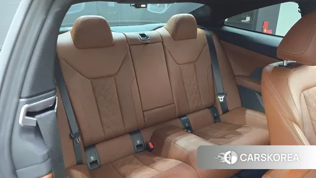 BMW 4 Series (G22) 2023 Белый из Кореи, фото 3