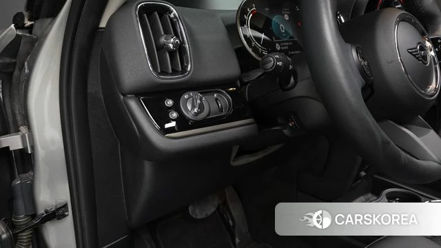 Mini Cooper Countryman 2024 Серебристо-серый из Кореи, фото 3
