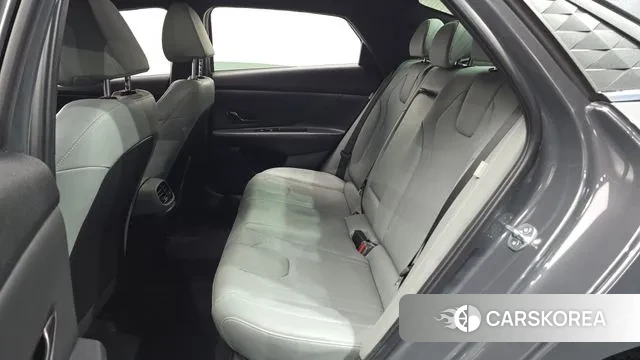 Hyundai The New Avante (CN7) 2023 Серый из Кореи, фото 3