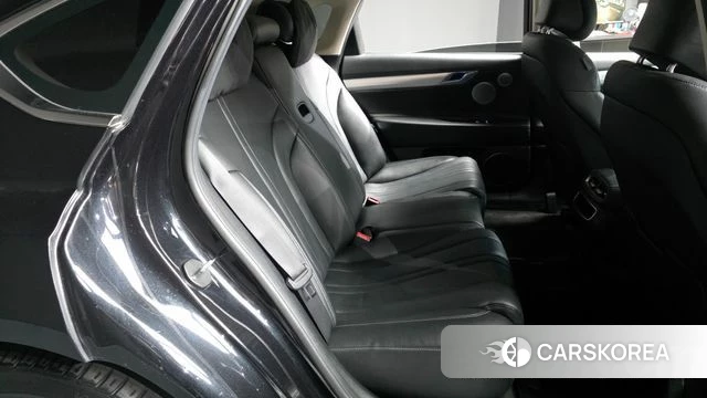 Genesis Electrified G80 (RG3) 2022 Черный из Кореи, фото 3