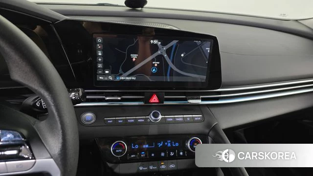 Hyundai The New Avante (CN7) 2023 Серебристо-серый из Кореи, фото 3