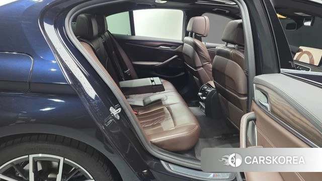 BMW 5 Series (G30) 2021 Черный из Кореи, фото 3