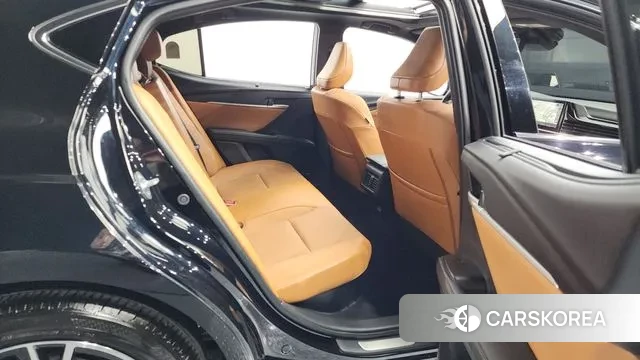 Toyota Camry (XV80) 2024 Черный из Кореи, фото 3