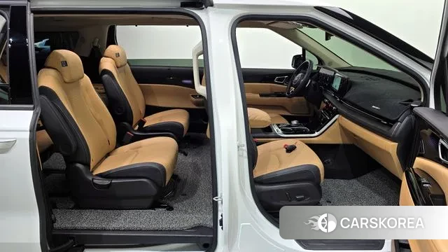 Kia Carnival 4th generation 2023 Белый из Кореи, фото 3