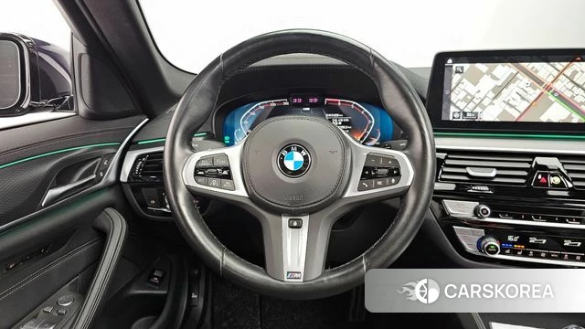 BMW 5 Series (G30) 2023 Черный из Кореи, фото 3