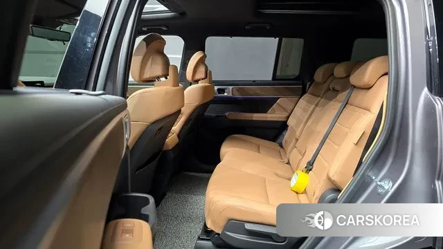 Hyundai Santa Fe (MX5) 2023 Серебристо-серый из Кореи, фото 3