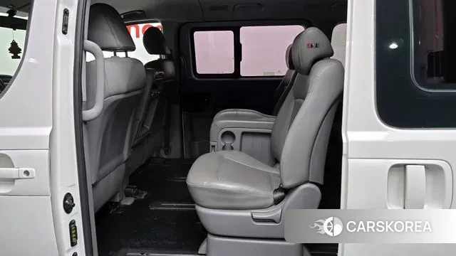 Hyundai The New Grand Starex 2018 Белый из Кореи, фото 3