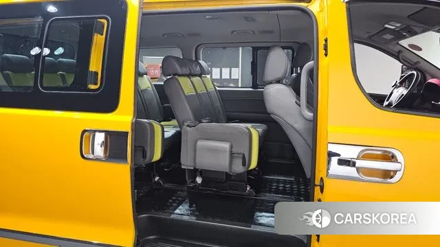 Hyundai The New Grand Starex 2018 Желтый из Кореи, фото 3