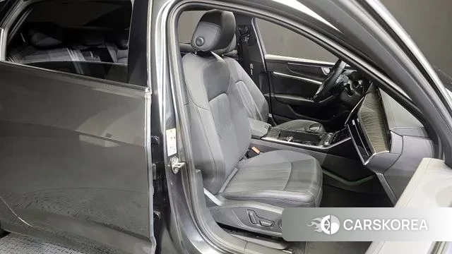 Audi A6 (C8) 2021 Серый из Кореи, фото 3