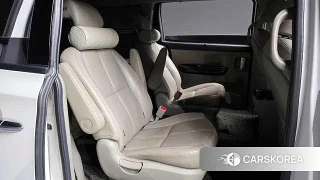 Kia The New Carnival 2018 Белый из Кореи, фото 3
