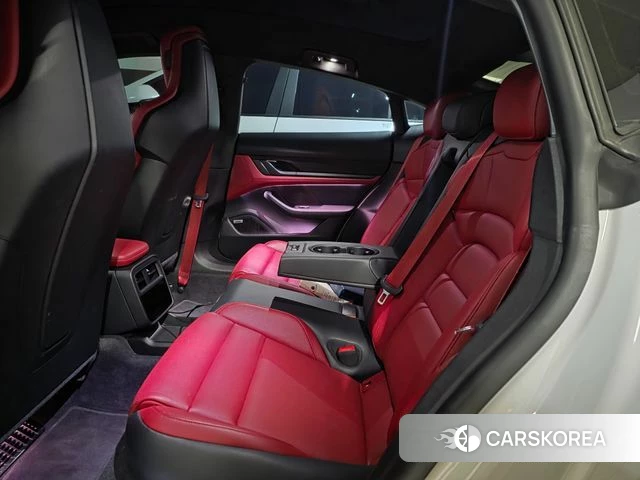 Porsche Taycan 2022 Белый из Кореи, фото 3