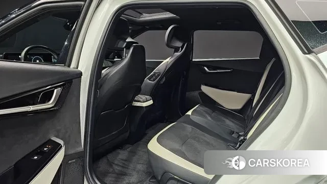 Kia EV6 2022 Белый из Кореи, фото 3