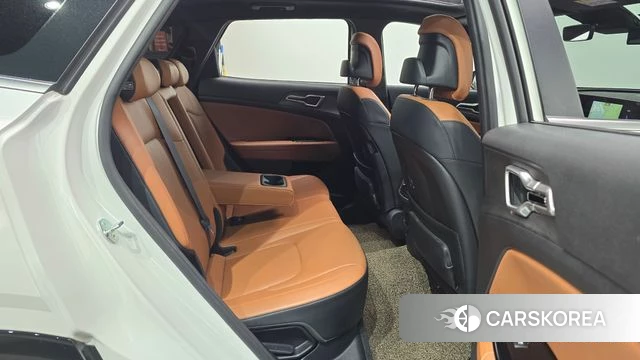 Kia Sportage 5th Generation 2023 Белый из Кореи, фото 3