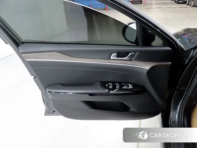 Kia K5 3rd generation 2021 Серый из Кореи, фото 3