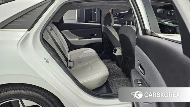 Hyundai Avante (CN7) 2021 Белый из Кореи, фото 3