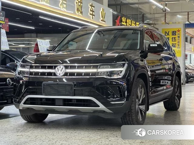 Volkswagen Tourang 2023 Черный из Китая, фото 3