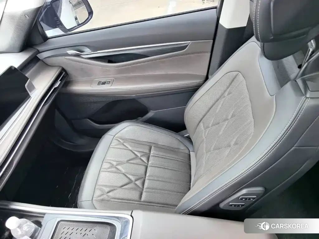 Ford Edge 2025 Белый из Китая, фото 3