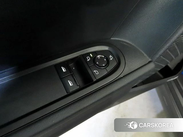 Mini Cooper C 4th generation 2025 Синий из Кореи, фото 3