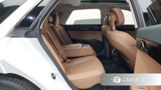 Hyundai Grandeur Hybrid (GN7) 2023 Белый из Кореи, фото 3