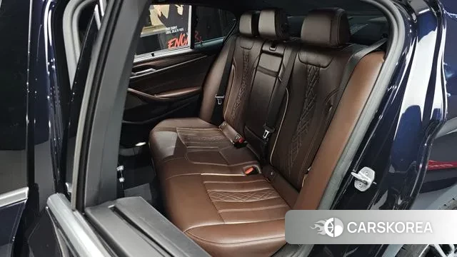 BMW 5 Series (G30) 2020 Черный из Кореи, фото 3