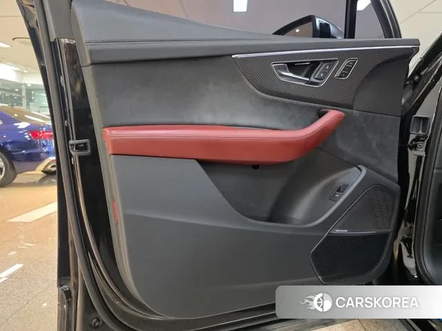 Audi SQ7 (4M) 2025 Черный из Кореи, фото 3