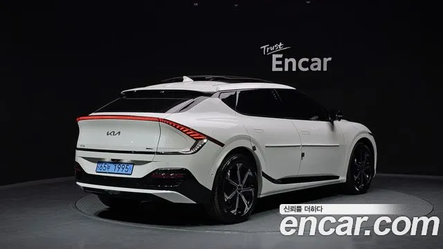 Kia EV6 2022 Белый из Кореи, фото 3