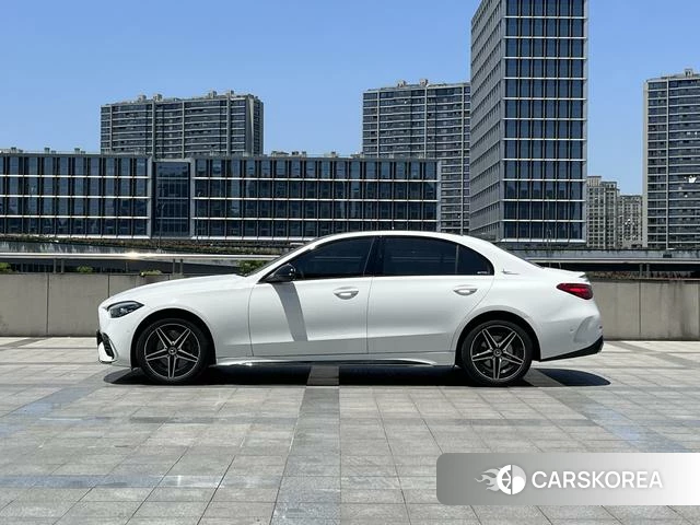 Mercedes-Benz Class C 2022 Белый из Китая, фото 3