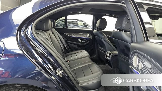 Mercedes-Benz E-Class W213 2021 Синий из Кореи, фото 3