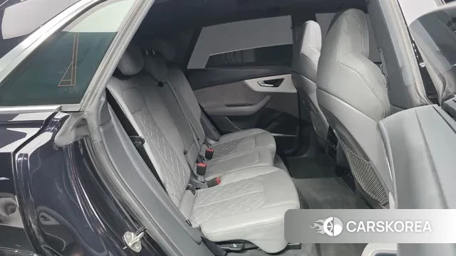 Audi Q8 (4M) 2021 Черный из Кореи, фото 3