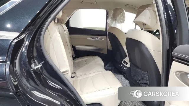 Genesis GV70 2023 Черный из Кореи, фото 3