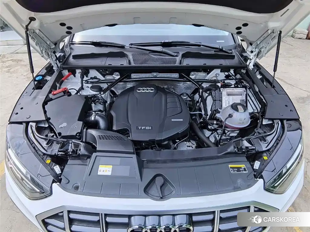 Audi Q5L 2022 Белый из Китая, фото 3