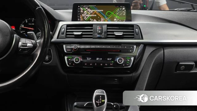 BMW 3 Series (F30) 2018 Черный из Кореи, фото 3