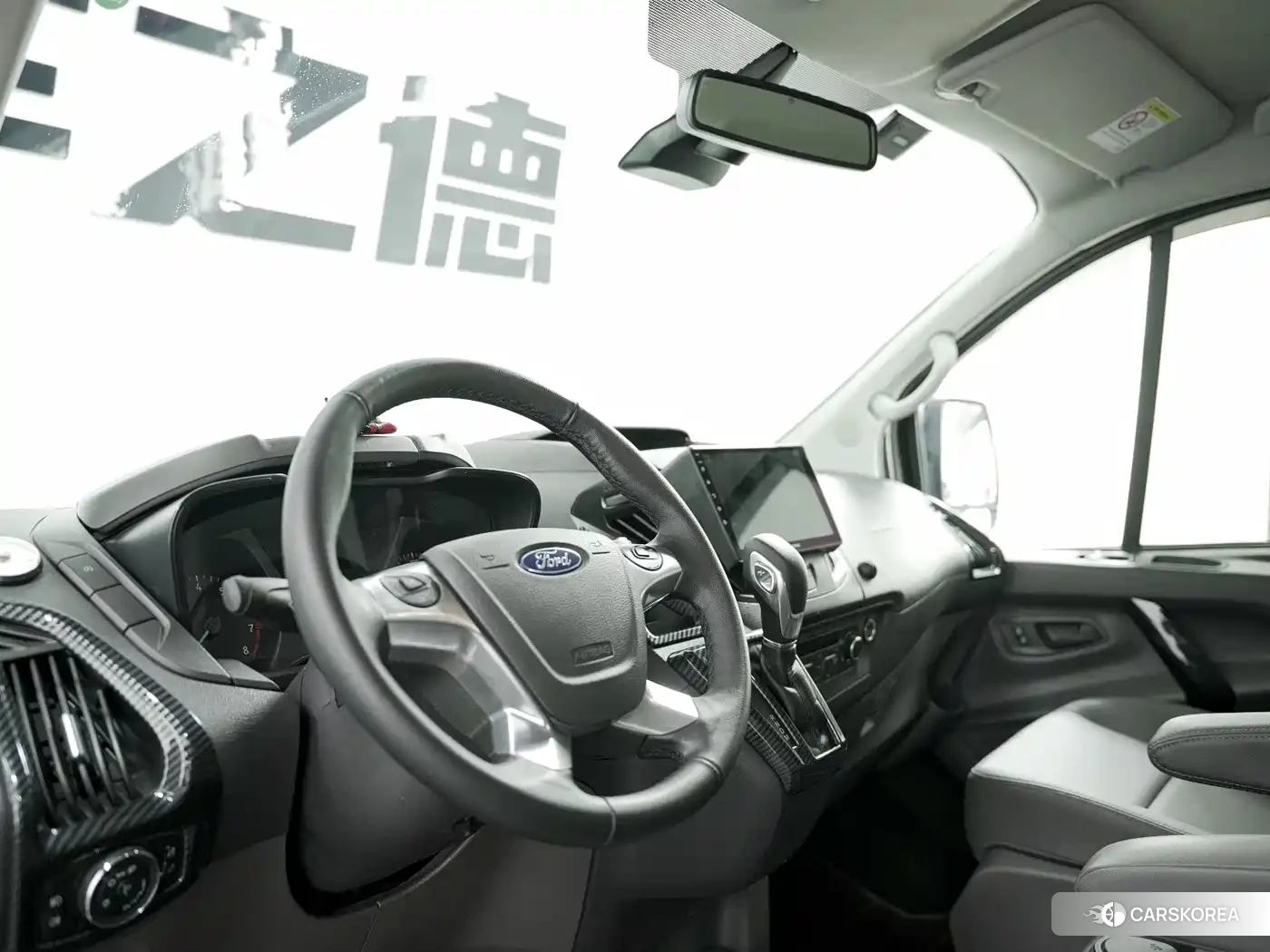 Ford Tourneo 2021 Черный из Китая, фото 4