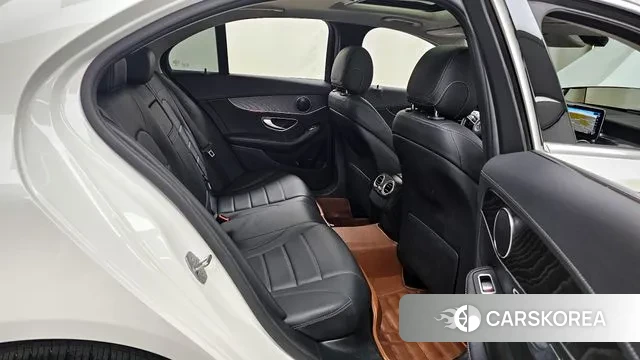 Mercedes-Benz C-Class W205 2019 Белый из Кореи, фото 3