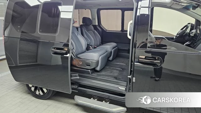 Hyundai Staria 2024 Черный из Кореи, фото 3