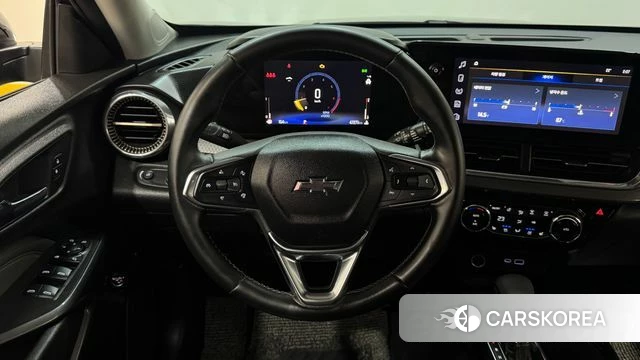 Chevrolet (GM Daewoo) Trax Crossover 2023 Черный из Кореи, фото 3