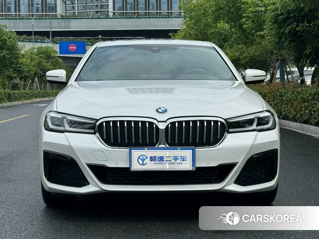 BMW 5 series 2021 Белый из Китая, фото 3