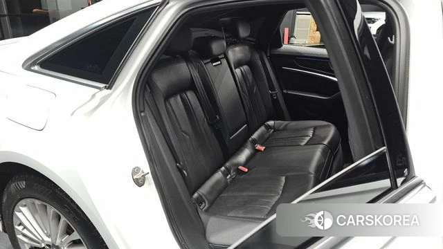 Audi A6 (C8) 2020 Белый из Кореи, фото 3