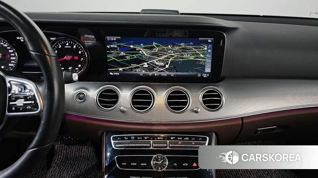 Mercedes-Benz E-Class W213 2019 Черный из Кореи, фото 3