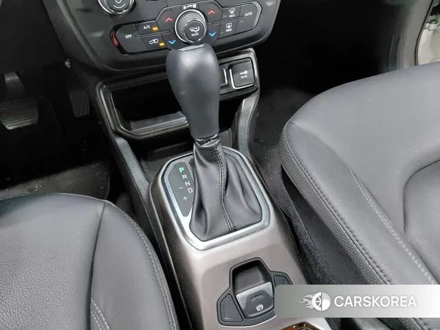 Jeep Renegade 2021 Белый из Кореи, фото 3