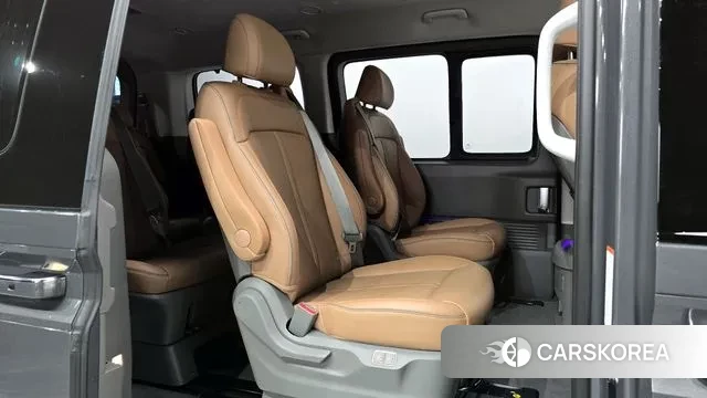 Hyundai Staria 2025 Серый из Кореи, фото 3