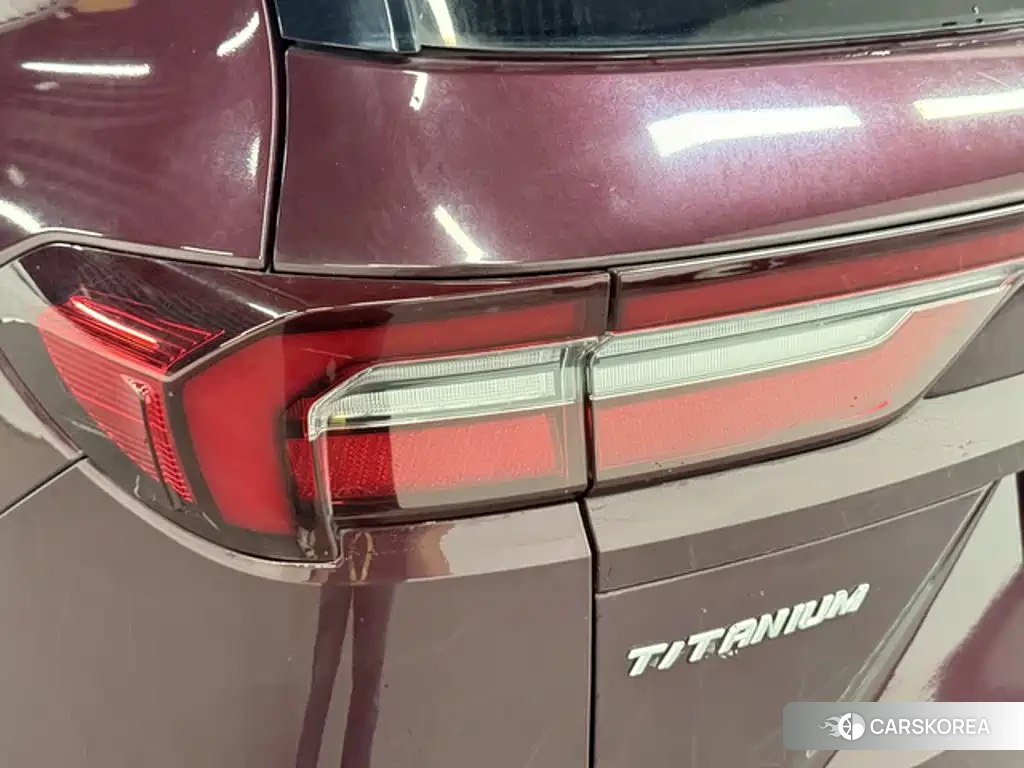 Ford Lingyu 2022 Red/purple из Китая, фото 3