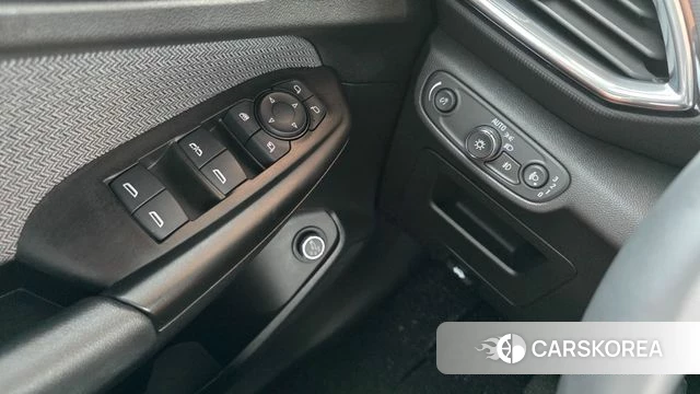 Chevrolet (GM Daewoo) Trailblazer 2023 Белый из Кореи, фото 3