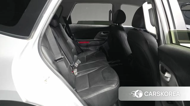 Kia Niro Plus 2022 Серебряный из Кореи, фото 3