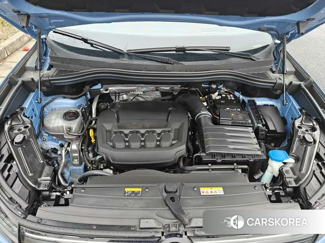 Volkswagen Tiguan L 2024 Синий из Китая, фото 3
